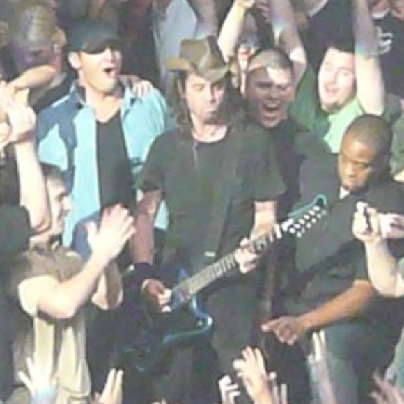 Welcome to my Closet! - Picture 8 of 9